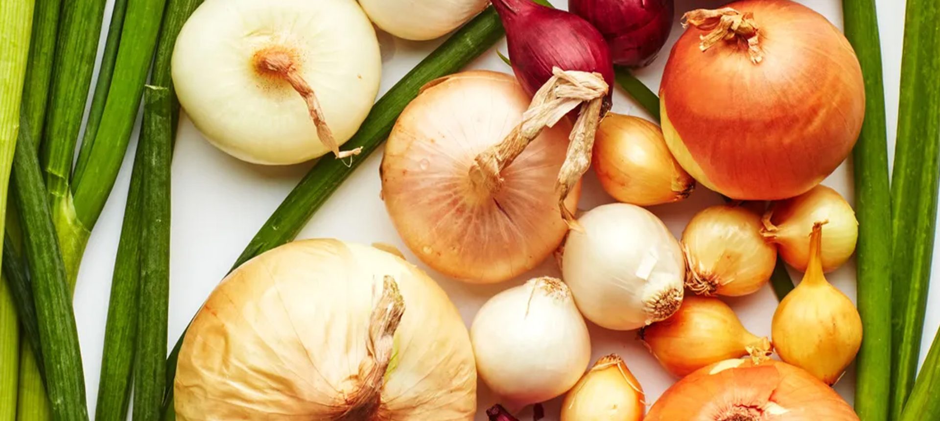 تفاوت بین پیاز قرمز، سفید و زرد: کدام بهتر است؟
